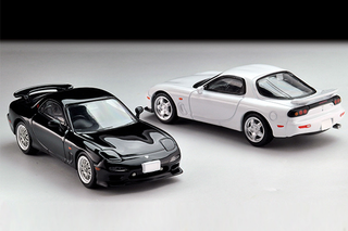 Illustration for article titled TLV-N177a & 117b: Efini Mazda RX-7 Type RS & RZ
